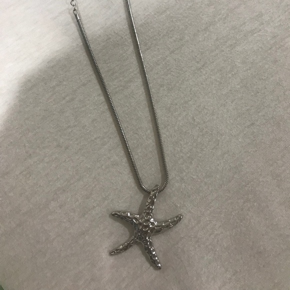 Starfish necklace - Picture 1 of 1